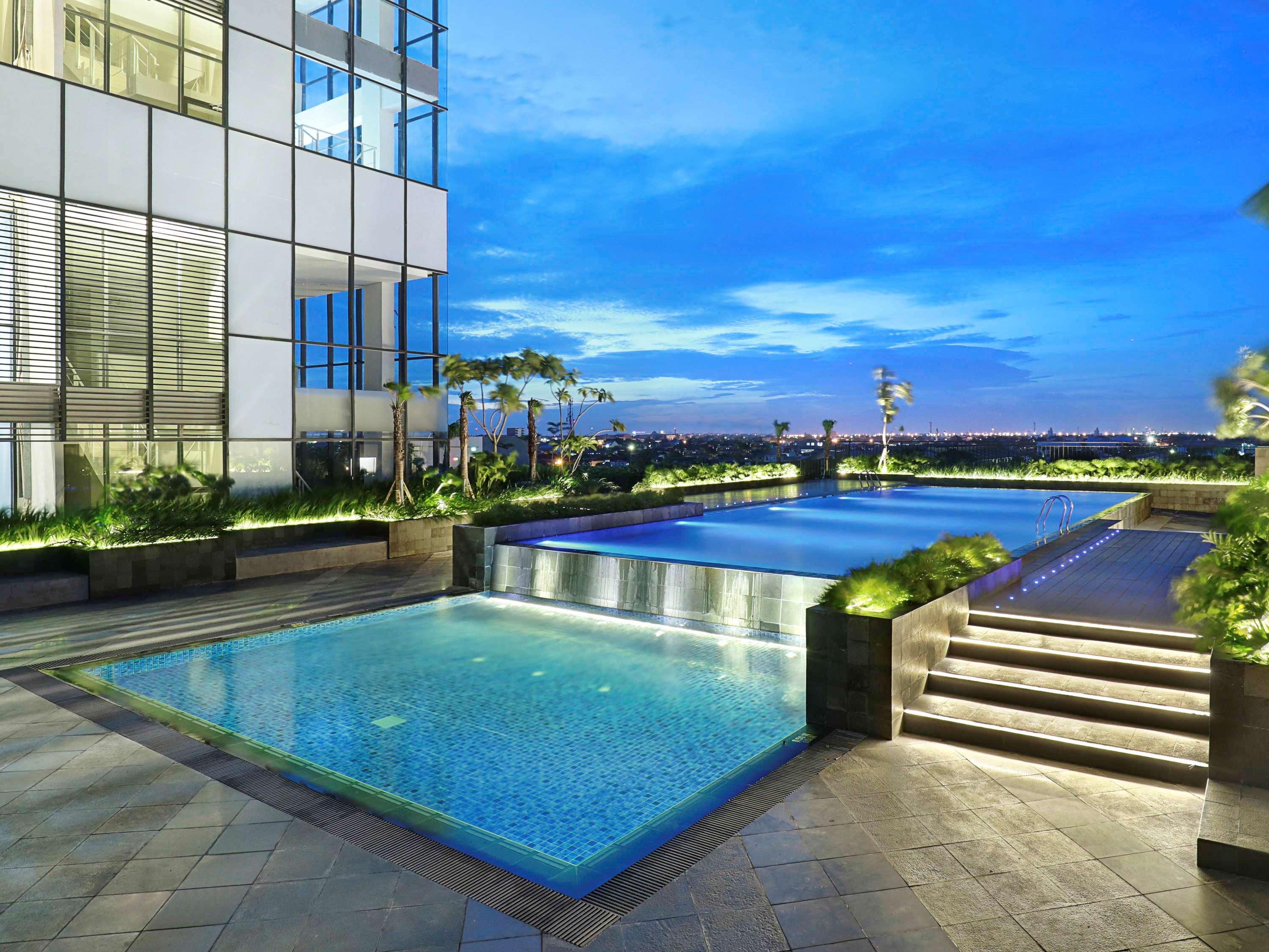 Novotel Samator Surabaya Timur Exteriör bild