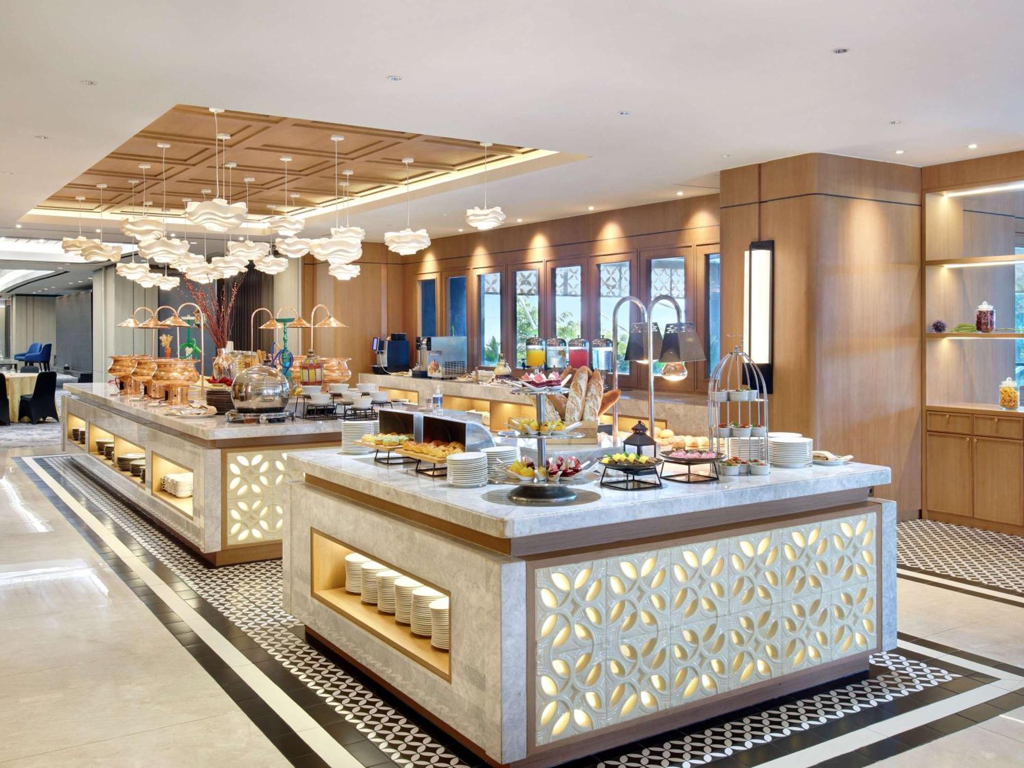 Novotel Samator Surabaya Timur Exteriör bild