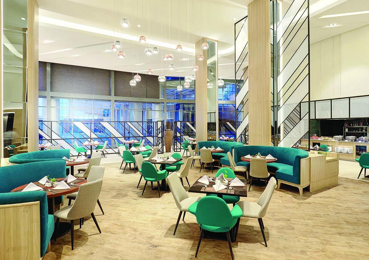Novotel Samator Surabaya Timur Exteriör bild